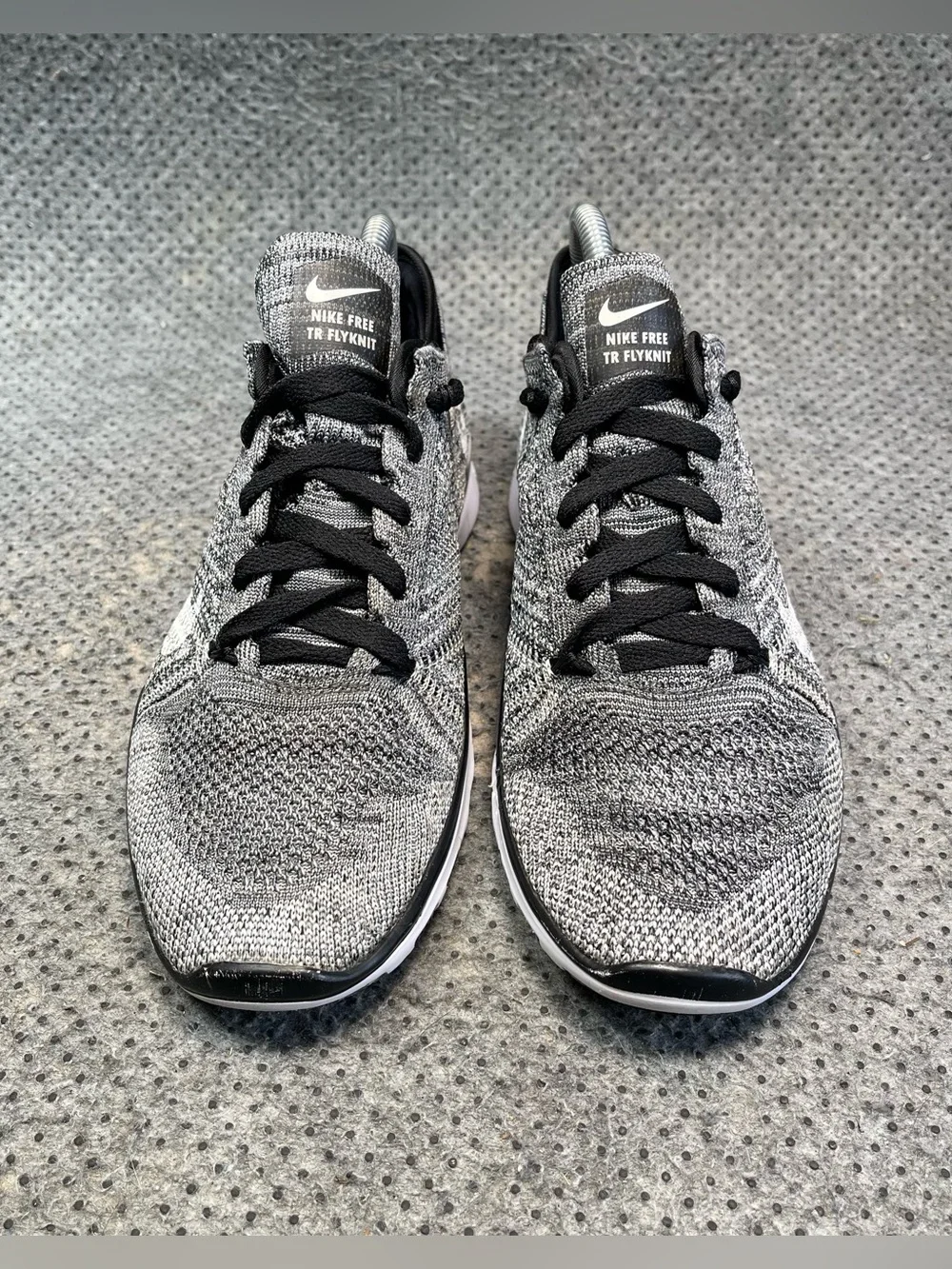 Nike Free TR Flyknit Oreo Shoes Size 8 Women’s
